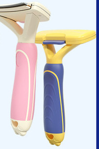 Trodimenzionalna četka za pse