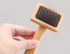 Perie din lemn pentru pieptănarea părului de câine - diferite dimensiuni