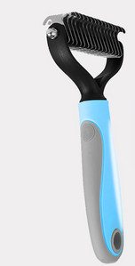 Šepetys negyviems šunų plaukams ir susivėlimams pašalinti