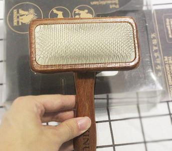 Drveni češalj za češljanje psa - više modela