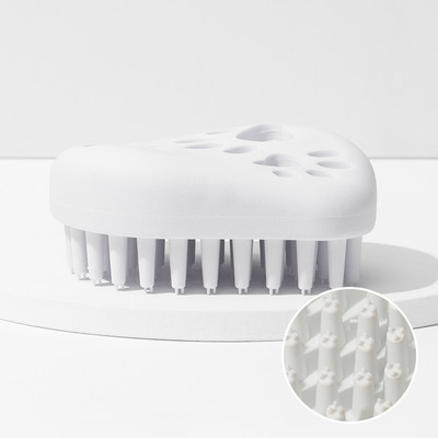 Perie din silicon pentru caini potrivita pentru pieptanat si baie