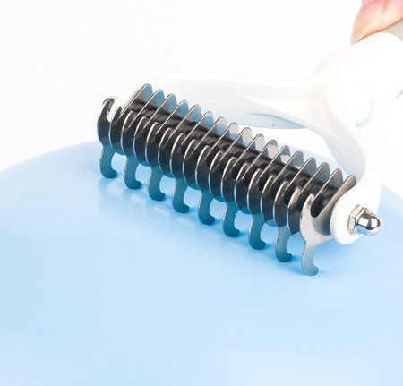 Pieptene pentru câini - mai multe modele