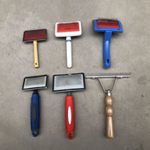 Kamm koertele - erinevad mudelid