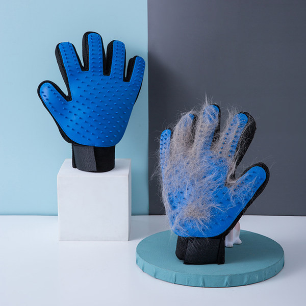 Koera kummist massaažikinnas juuste puhastamiseks