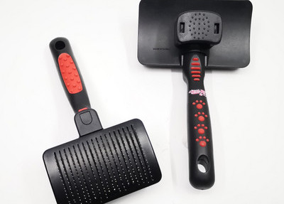 Četka za fino češljanje pasa