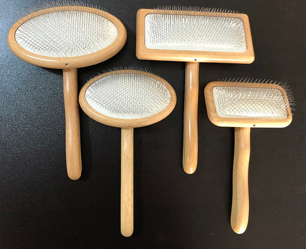 Ξύλινη χτένα για κατοικίδια