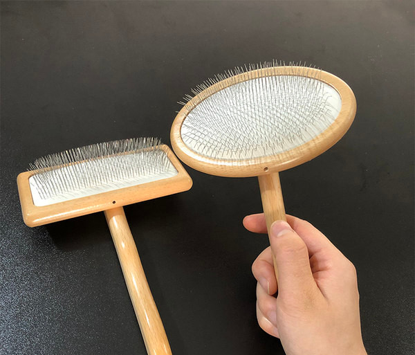 Ξύλινη χτένα για κατοικίδια