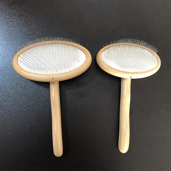 Ξύλινη χτένα για κατοικίδια