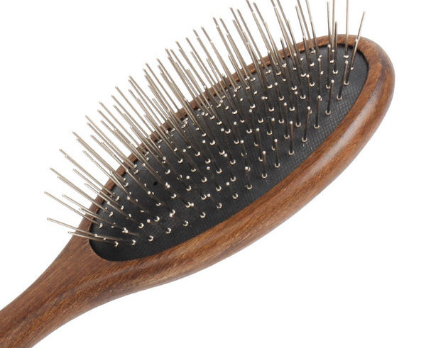 Drvena četka za pse