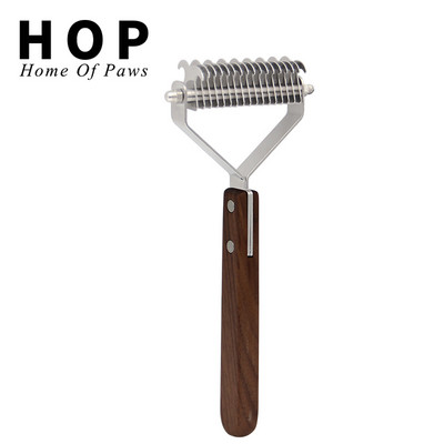 Pieptene pentru curățarea părului mort