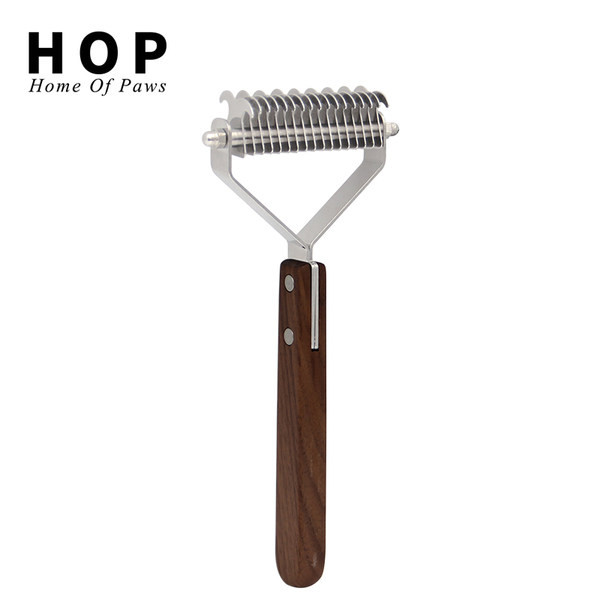 Pieptene pentru curățarea părului mort