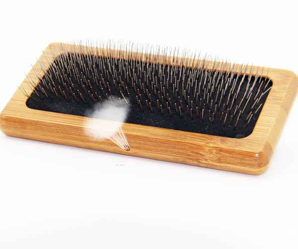 Pieptene de lemn pentru pieptănarea unui câine - trei dimensiuni