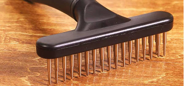 Kaherealine metallilõikuritega koerahari