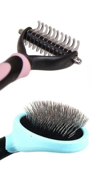 Πλαστική χτένα για κατοικίδια σε διάφορα μοντέλα