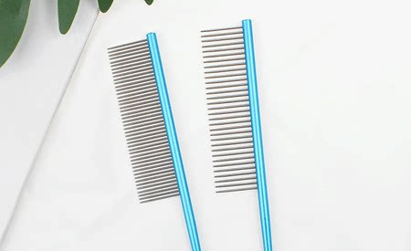 Pieptene pentru câini cu incisivi metalici rari