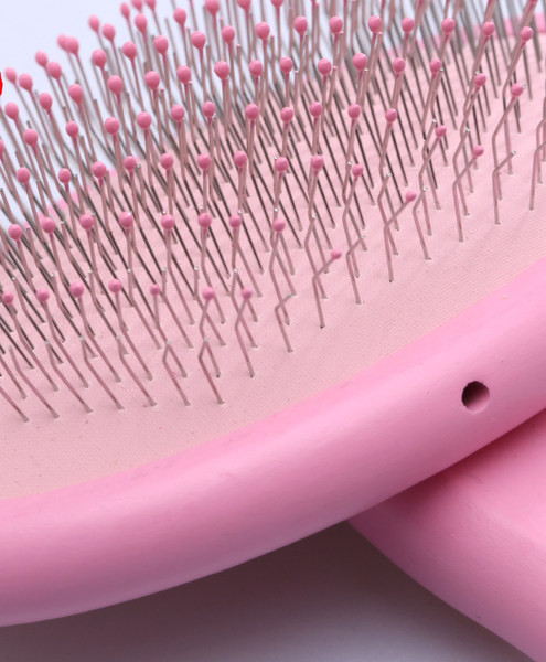 Četka za kućne ljubimce u ružičastoj i ljubičastoj boji