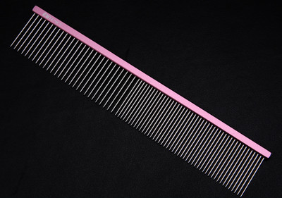 Kamm koera kammimiseks - kaks mudelit