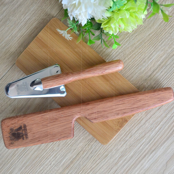 Puidust hari koerte hooldamiseks