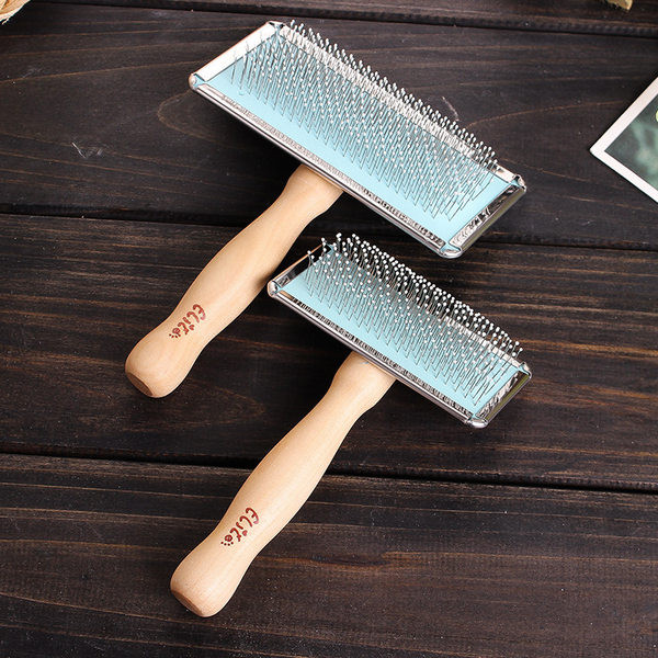 Perie si pieptene pentru caini mai multe modele