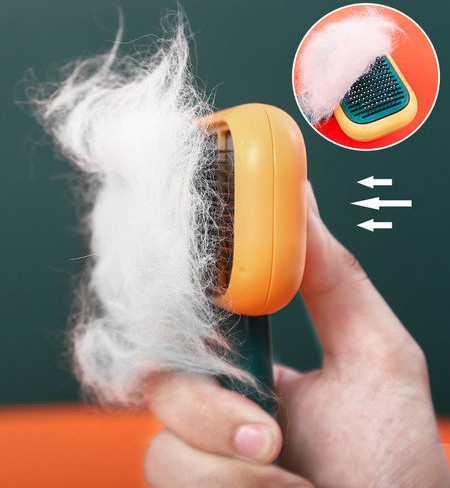 Mitmes värvitoonis koerahari juuste kammimiseks