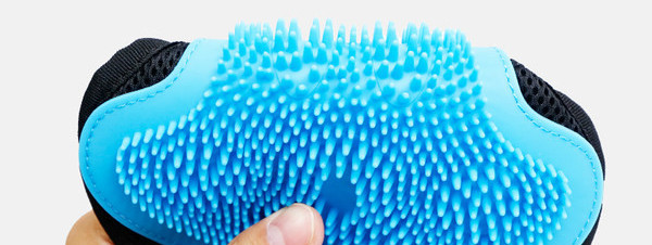 Pseća gumena rukavica pogodna za kupaonicu