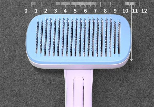 Četka za kućne ljubimce s gumbom za jednostavno čišćenje