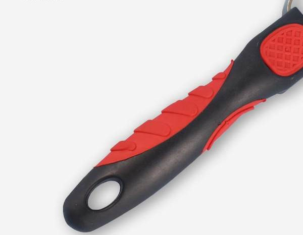 Metalinės šukos plaukams šalinti