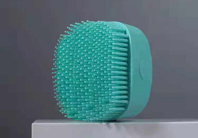 Kummist koerakamm vannile koos šampoonikambriga