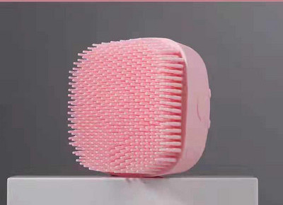 Kummist koerakamm vannile koos šampoonikambriga