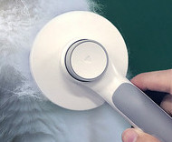 Ümmargune koerahari karusnaha puhastamiseks