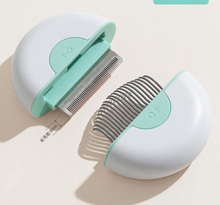 Kompaktiškos šukos šunims – skirtingų spalvų