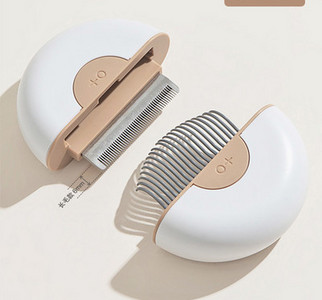 Kompaktiškos šukos šunims – skirtingų spalvų