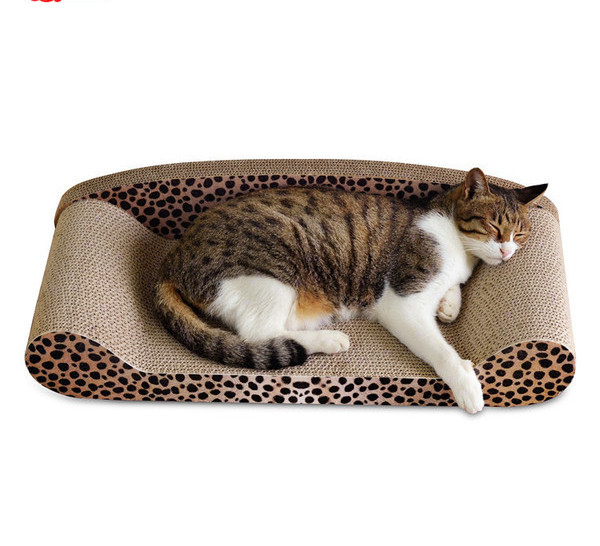 Ogrebotina za mačke u obliku kreveta od valovitog papira