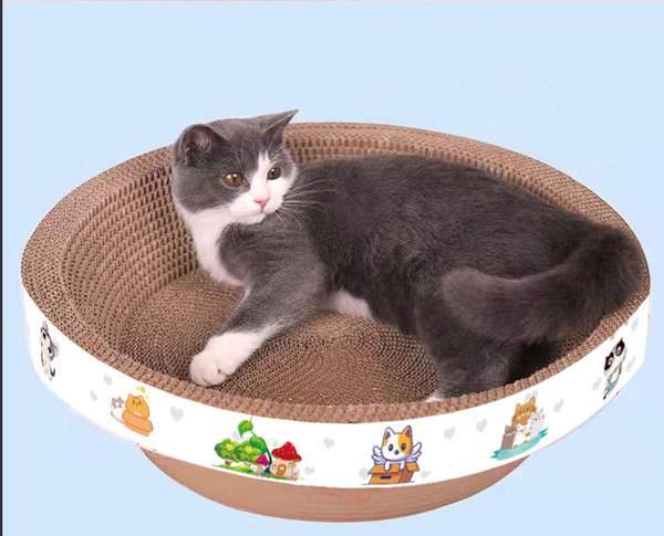 Kaķu skrāpis un gulta — divi vienā