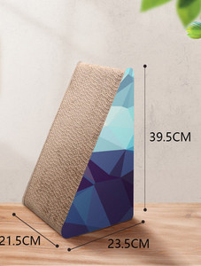 Lainepaberist vertikaalne kritseldus kassidele