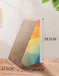 Lainepaberist vertikaalne kritseldus kassidele