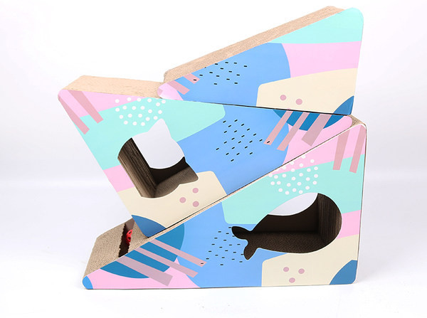 Trīsstūrveida kaķu skrāpis - vairāki modeļi