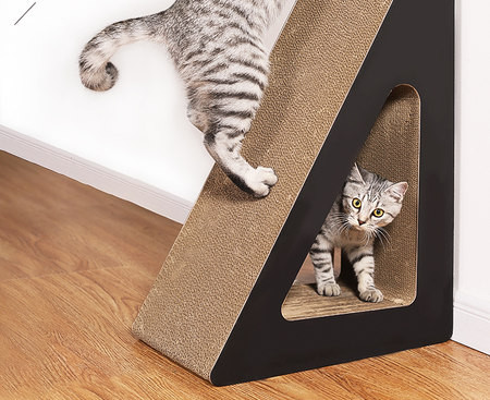 Joc de zgâriat pisici și hârtie ondulată