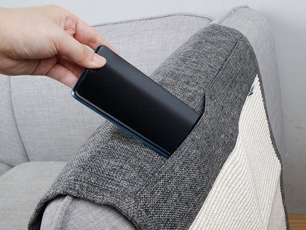 Kriimustuste eest kaitsev matt kassidele