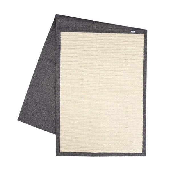 Kriimustuste eest kaitsev matt kassidele