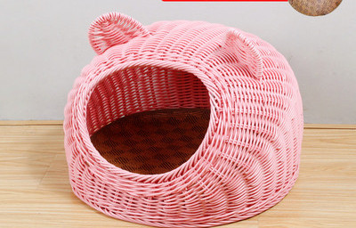 Kootud kassimaja koos kritseldusega