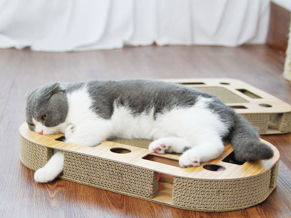 Placa pisica din hartie ondulata pentru zgariat