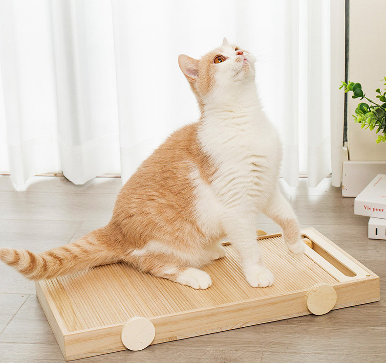 Ξύλινο ξύσιμο γάτας σε δύο μεγέθη