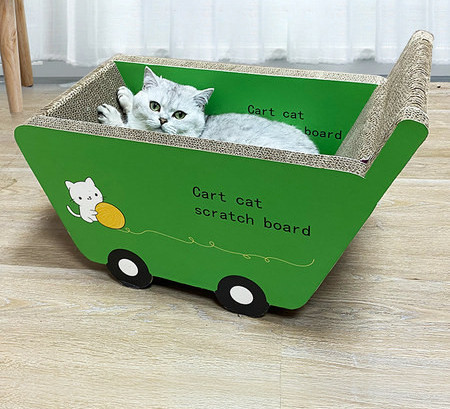 Zgâriere din lemn în două dimensiuni în formă de mașină de pisică