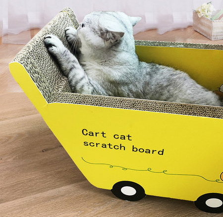 Zgâriere din lemn în două dimensiuni în formă de mașină de pisică