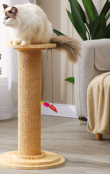 Coloana de zgarietura pentru pisici de diferite dimensiuni