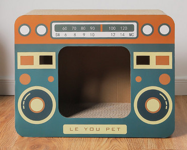 Scarlet pentru pisici cu hartie ondulata - mai multe modele