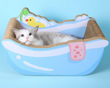 Scarlet pentru pisici cu hartie ondulata - mai multe modele