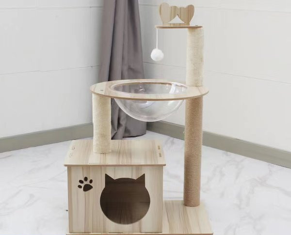 Puidust ronija voodiga