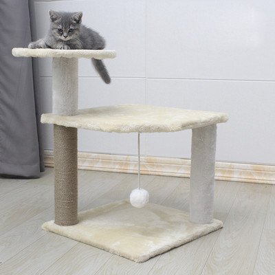 Γάτα αναρριχώμενο δέντρο σε διαφορετικά μοντέλα